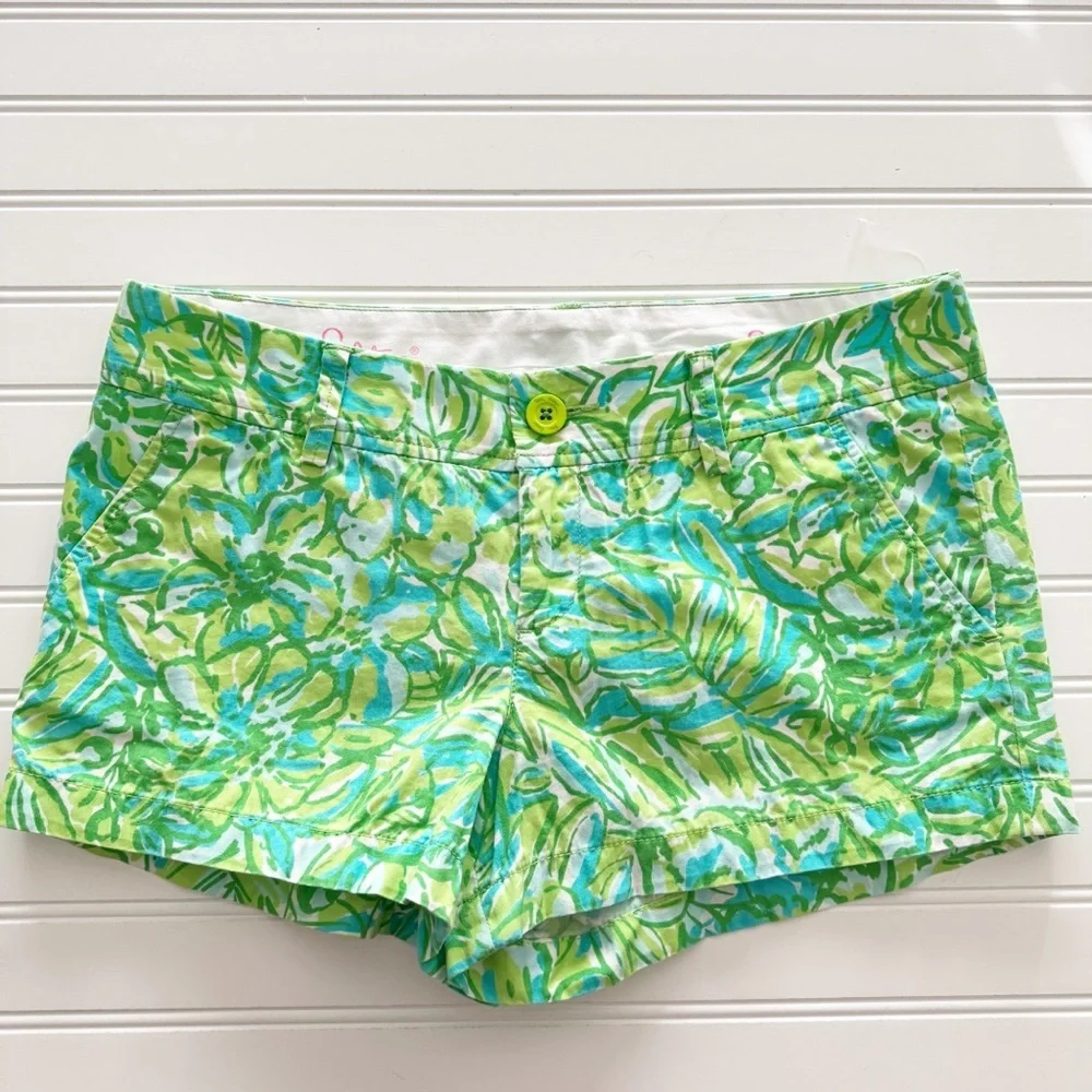Lilly Pulitzer “The Walsh Short” Green and Blue Floral Shorts - Size 8